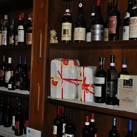 酒店 Ristorante Pomodoro 奥梅尼亚