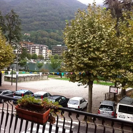 Ristorante Pomodoro فندق أومغنا