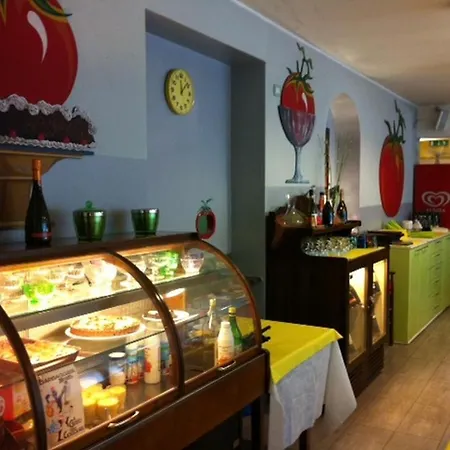 Ristorante Pomodoro 酒店 3*